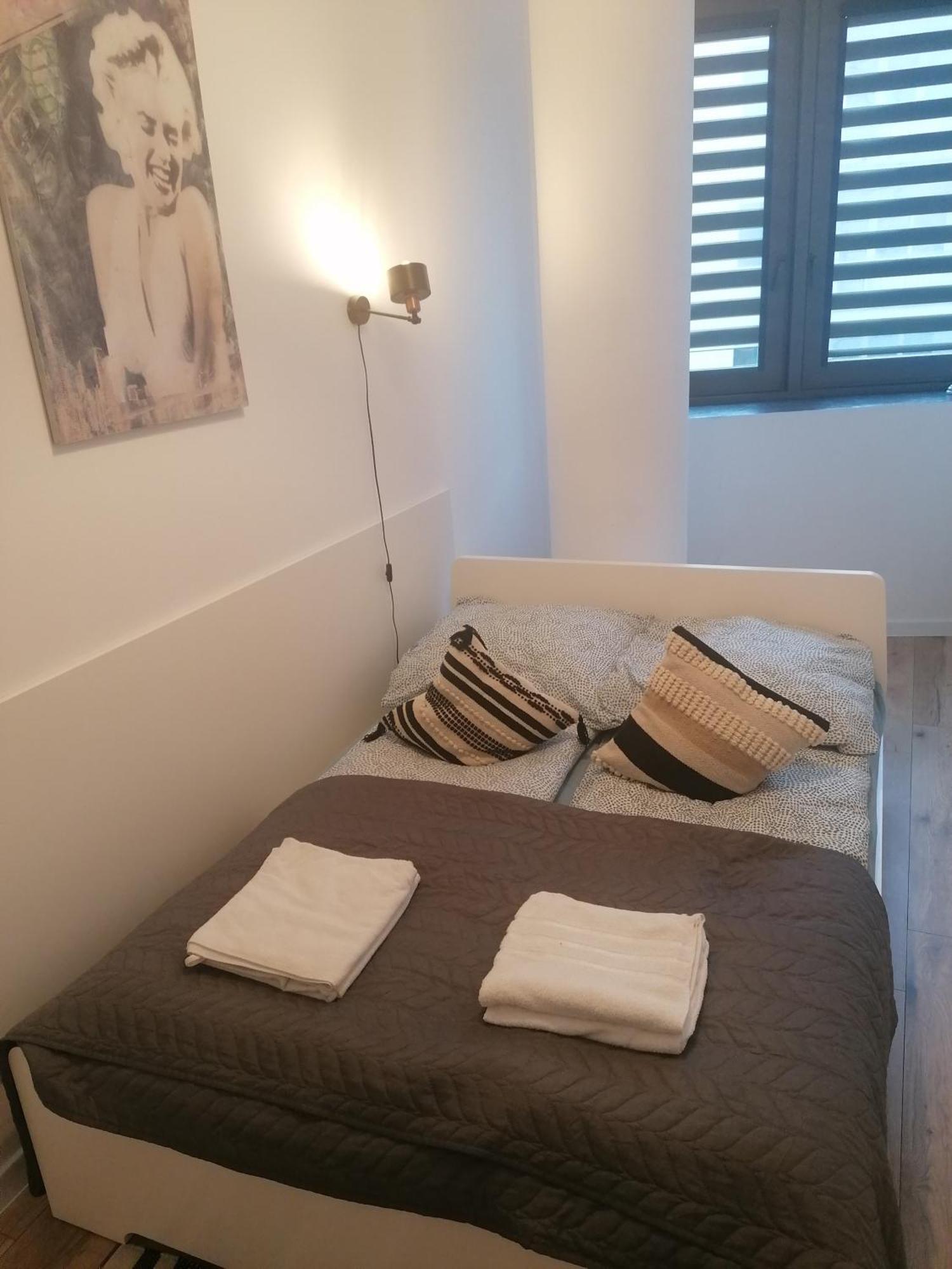 Szczecin Hanza Tower Apartment-Basen ภายนอก รูปภาพ